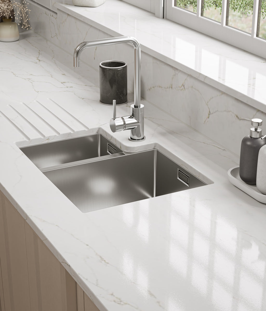 Aria SS Single lever (square spout)